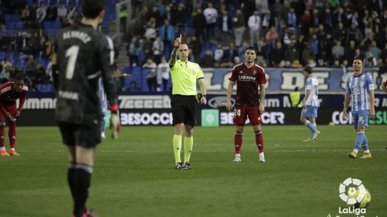 El Real Zaragoza firm&oacute; su rendici&oacute;n en La Rosaleda, ante el M&aacute;laga de Rub&eacute;n Castro y Sergio Pellicer | Foto: La Liga