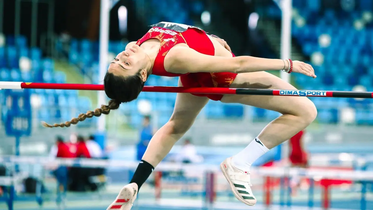 Gabriela Sanz con la selecci&oacute;n espa&ntilde;ola durante una prueba de altura. Foto: Cedida