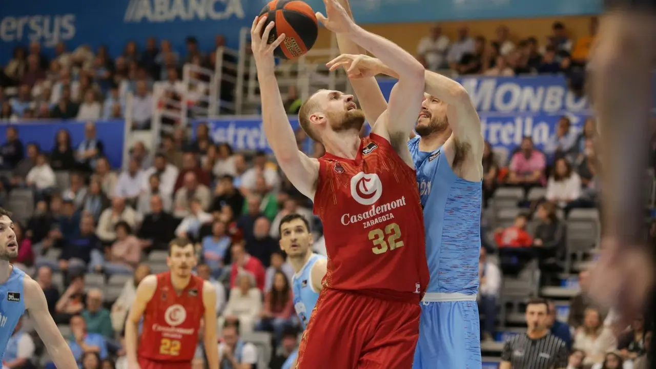 Tryggvi Hlinason ha concluido con 7 puntos y 8 rebotes | Foto: CB Breog&aacute;n