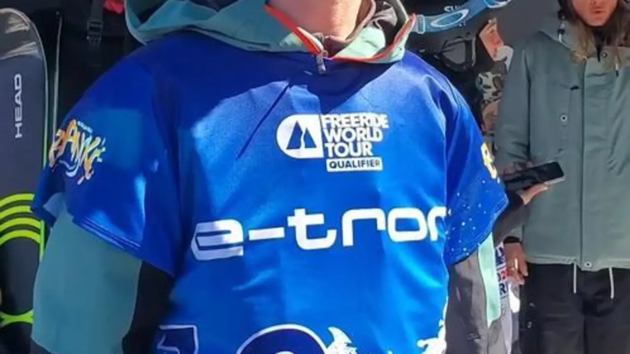 Thomas Rich, segundos antes de subir al podio por su segundo puesto en el FWQ 3* de Bansko (Bulgaria). Foto: Cedida