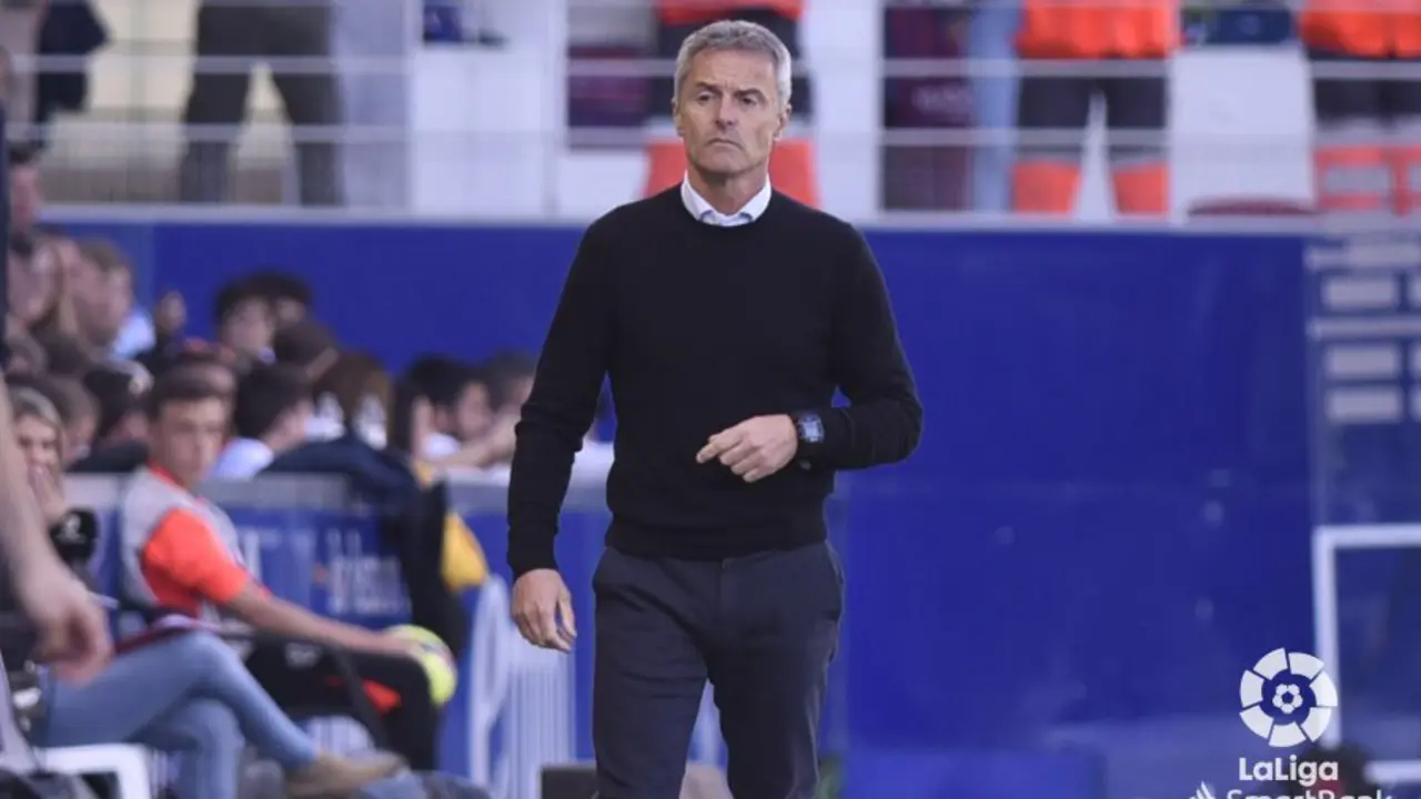 Fran Escrib&aacute; en El Alcoraz | Foto: La Liga