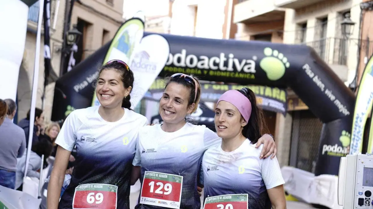 Podio femenino del Campeonato de Arag&oacute;n de Trail celebrado en Alloza con el Trail Ancagua. Foto: FAM