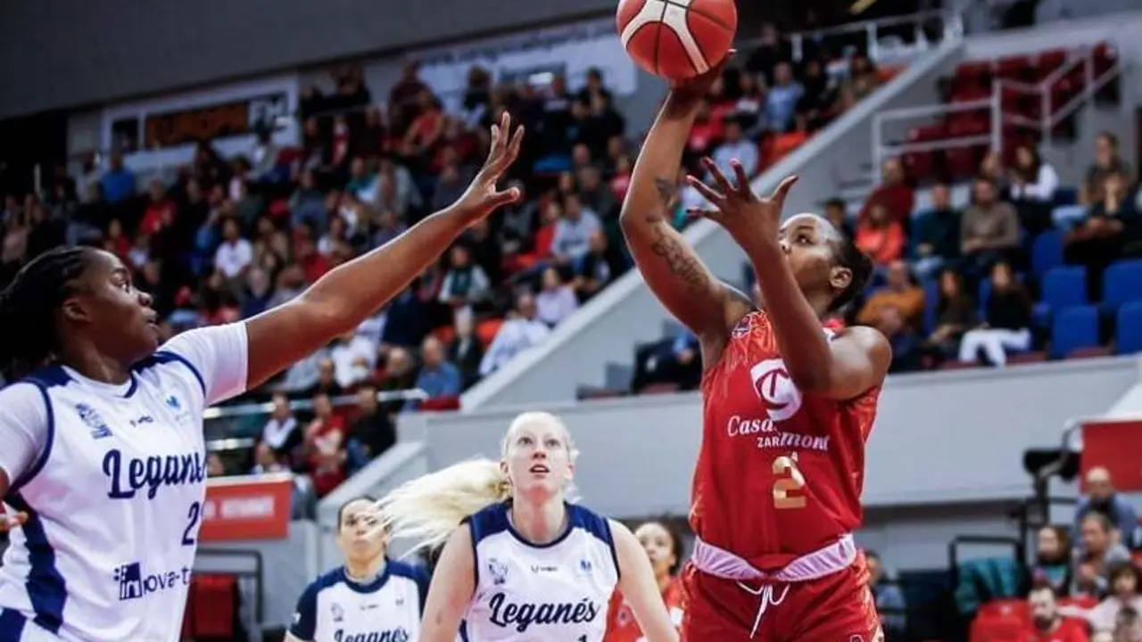 Imani Tate, ante el Legan&eacute;s | Foto: Esther Casas / Casademont Zaragoza