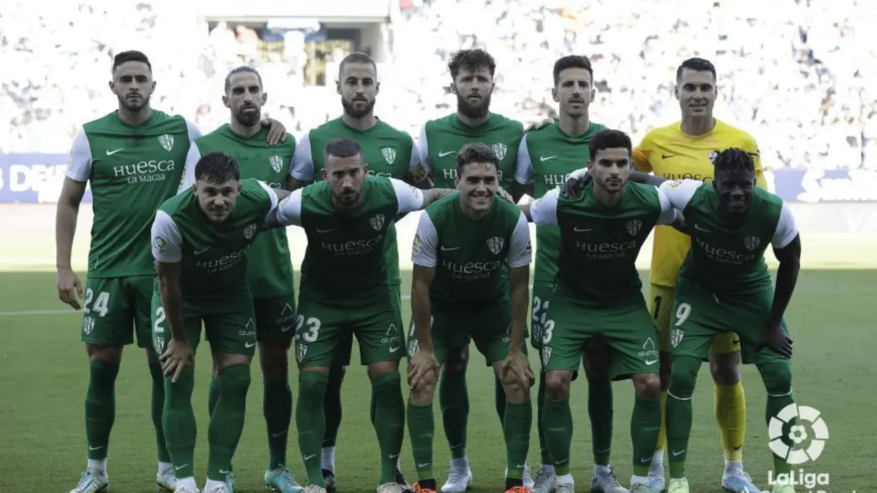 Once inicial de la SD Huesca en el partido contra el M&aacute;laga en La Rosaleda. Foto: LaLiga