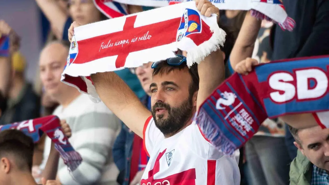 Afici&oacute;n SD Huesca en la imagen