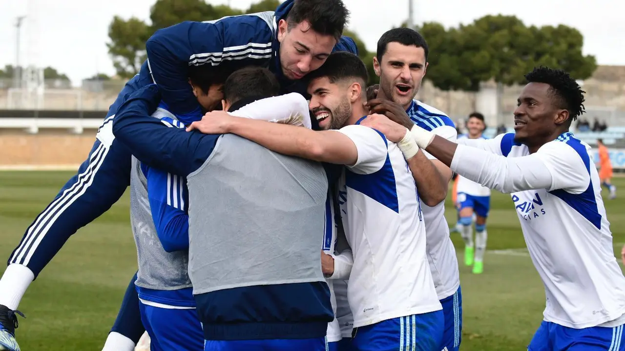 El Deportivo Arag&oacute;n celebra antes de cambiar su rostro | Foto: RZ Cantera