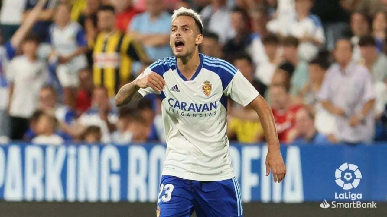Manu Molina, en un partido con el Real Zaragoza. | Foto: LaLiga
