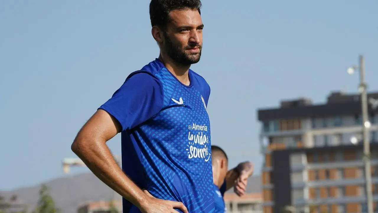 Iv&aacute;n Martos, en la imagen, llegar&aacute; al Huesca procedente del Almer&iacute;a. Foto: UD Almer&iacute;a