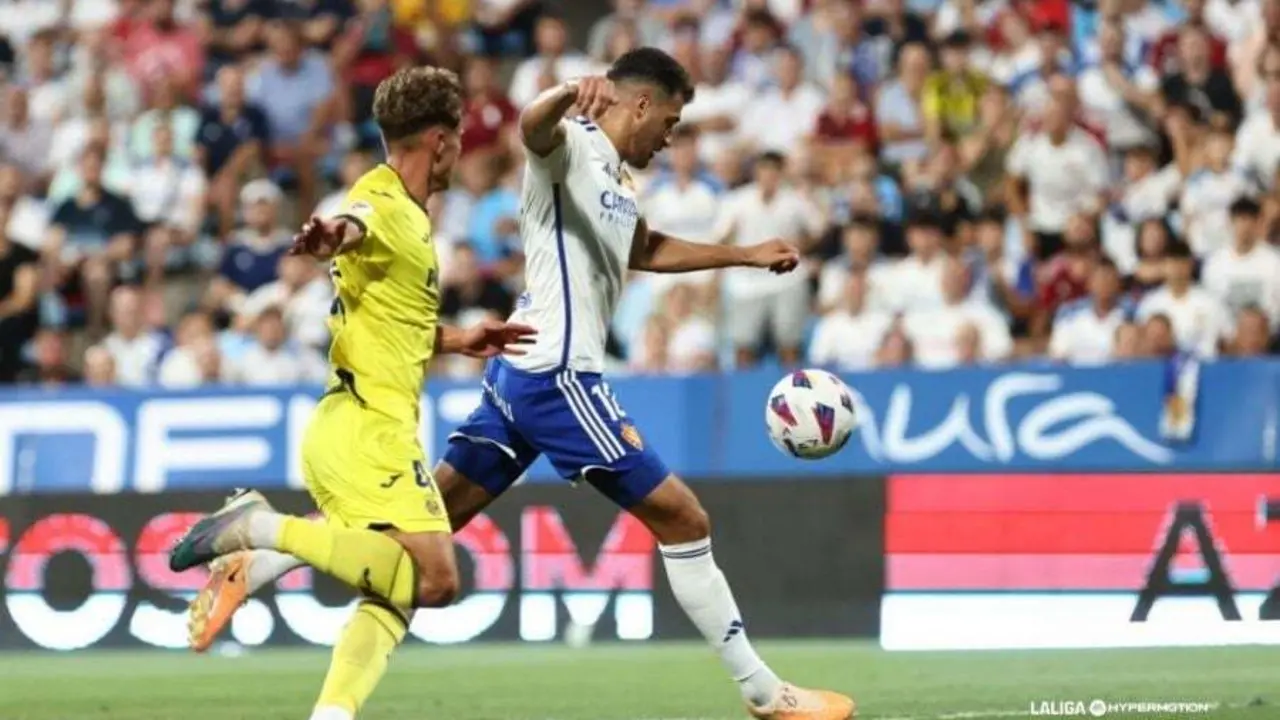 La rodilla de Sinan Bakis preocupa al Real Zaragoza | Foto: La Liga