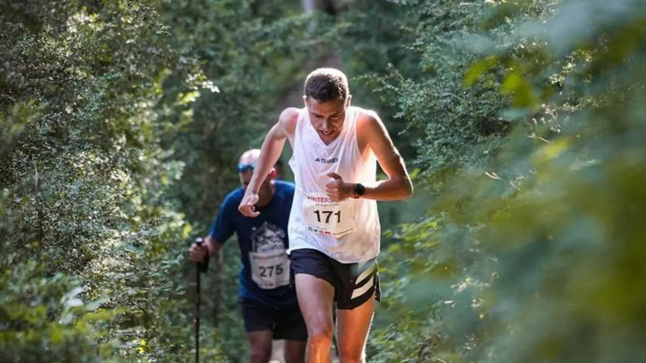 Dani Osanz, en pleno esfuerzo durante una de sus carreras del pasado a&ntilde;o. Foto: Cedida
