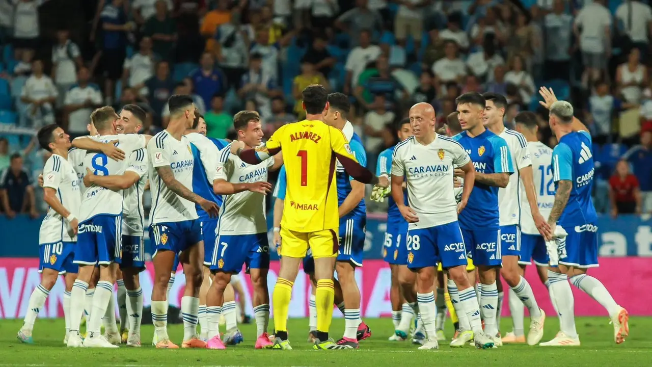 El Real Zaragoza atiende a los detalles para vencer | Foto: Tino Gil / RZ