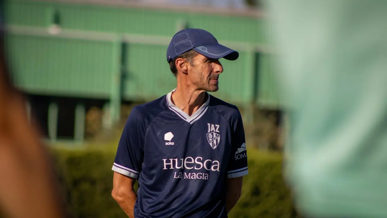 Cuco Ziganda en la previa del Huesca - Mirand&eacute;s