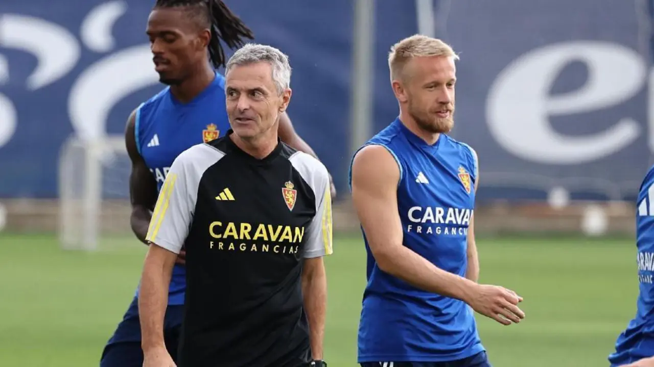 Fran Escrib&aacute; y Lecoeuche durante una sesi&oacute;n de entrenamiento. // Foto: Tino Gil / Real Zaragoza