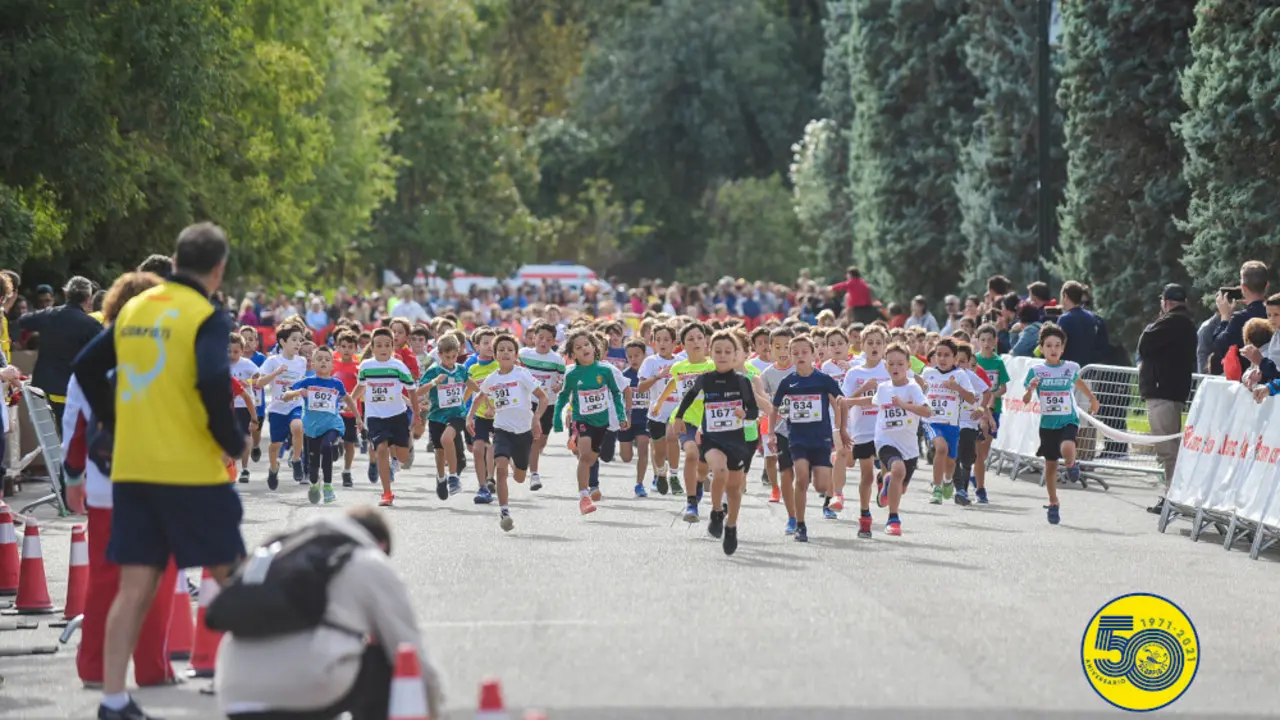 Numerosos ni&ntilde;os participaron en la pasada edici&oacute;n de la Carrera de la Infancia. Foto: Ram&oacute;n Comet