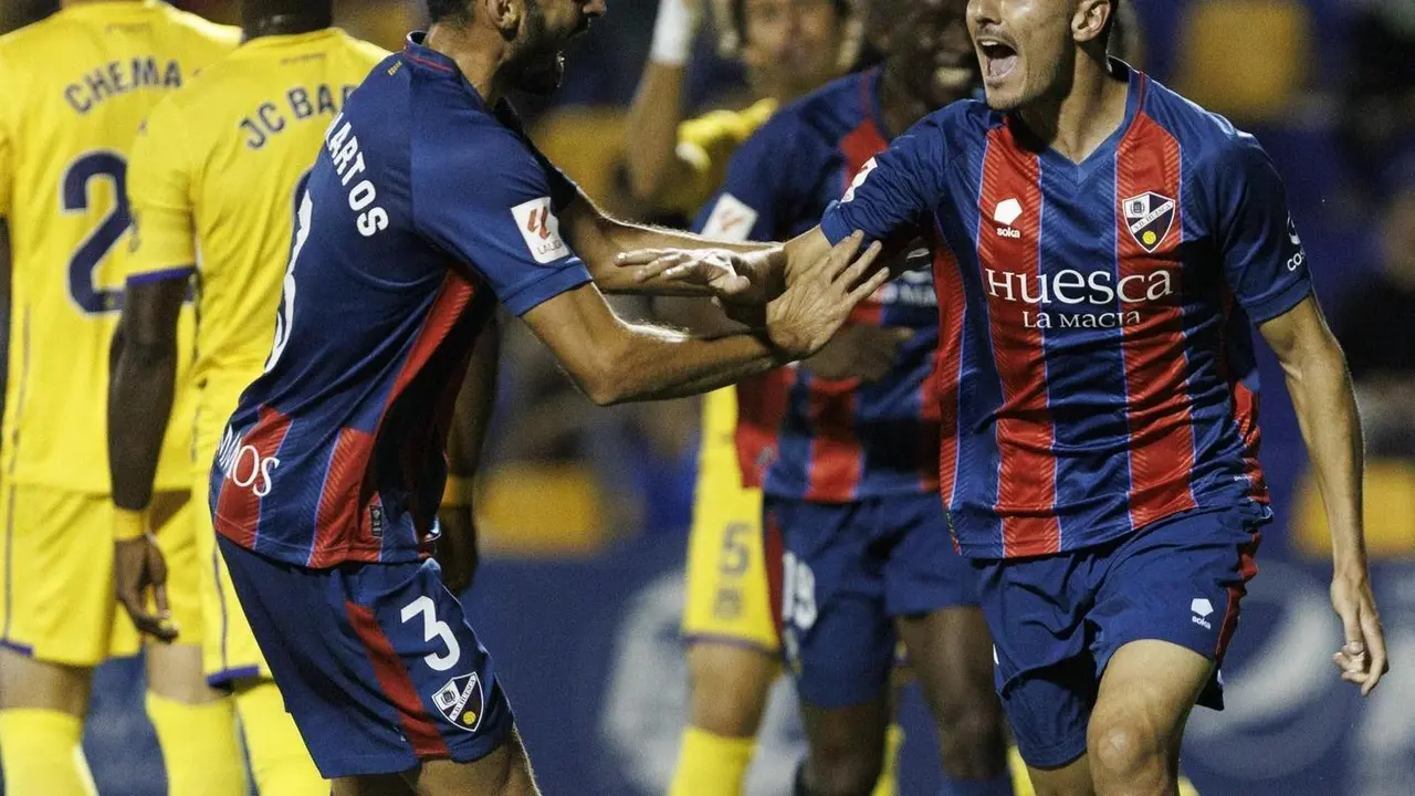 Loureiro celebra el gol anotado en Santo Domingo. Foto: SD Huesca.