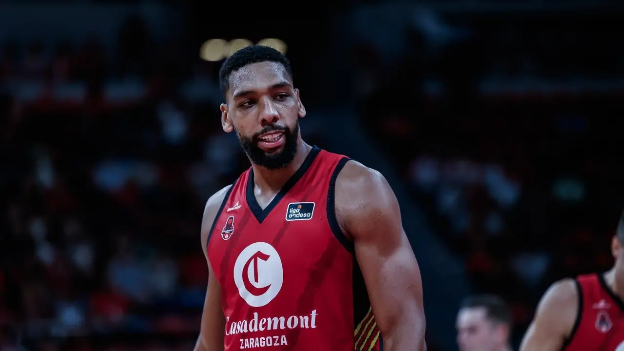 Jahlil Okafor ha concluido con 18 puntos | Foto: Esther Casas / Casademont Zaragoza