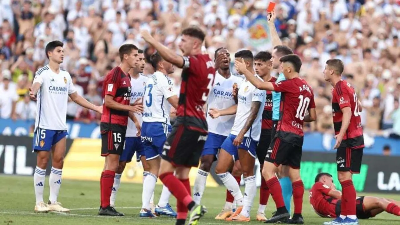 El instante de la expulsi&oacute;n | Foto: LaLiga