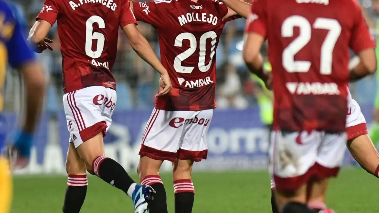V&iacute;ctor Mollejo celebrando el &uacute;nico gol del encuentro en Andorra. | Foto: Real Zaragoza