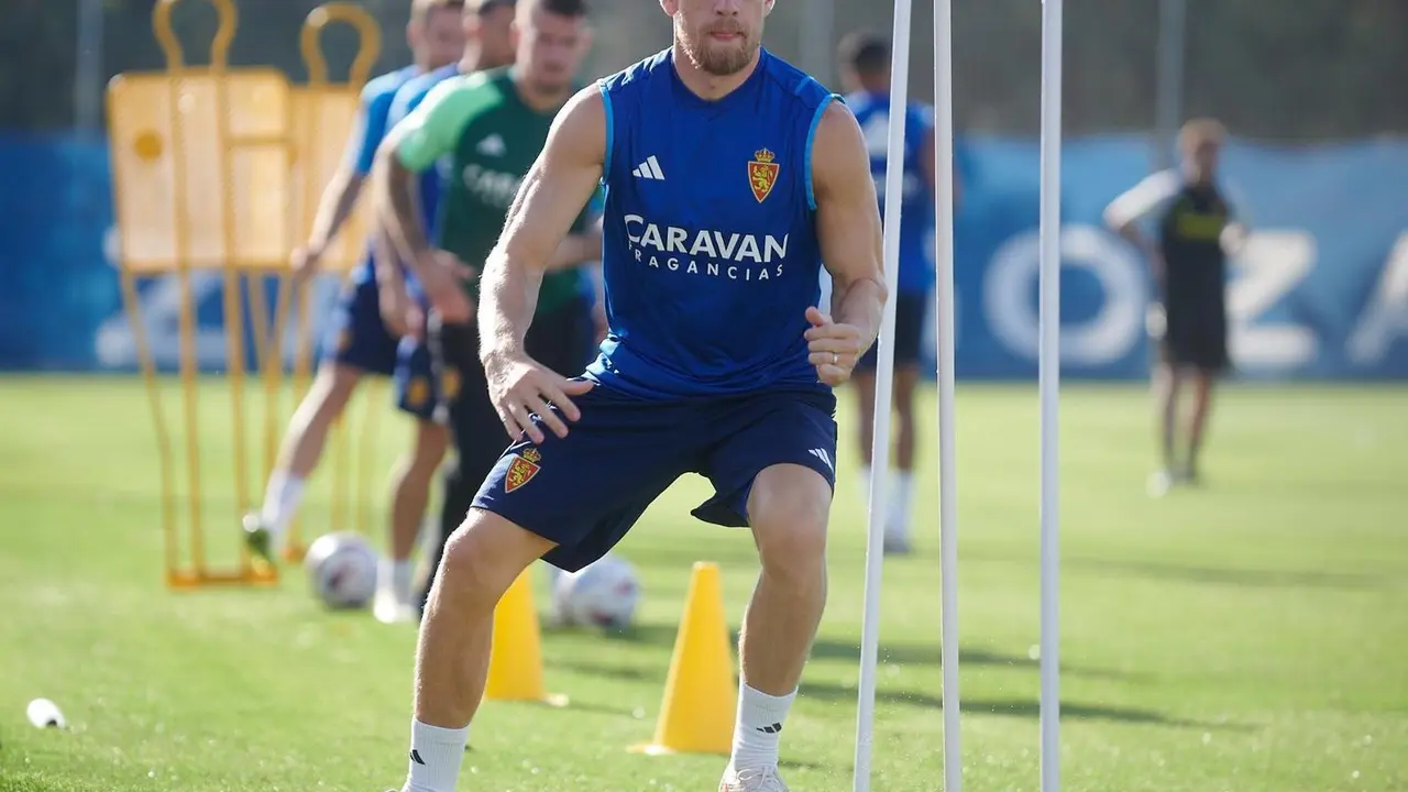 Quentin Lecoeuche ha dado buenos momentos de juego, pero sigue en busca de regularidad | Foto: Tino Gil / RZ