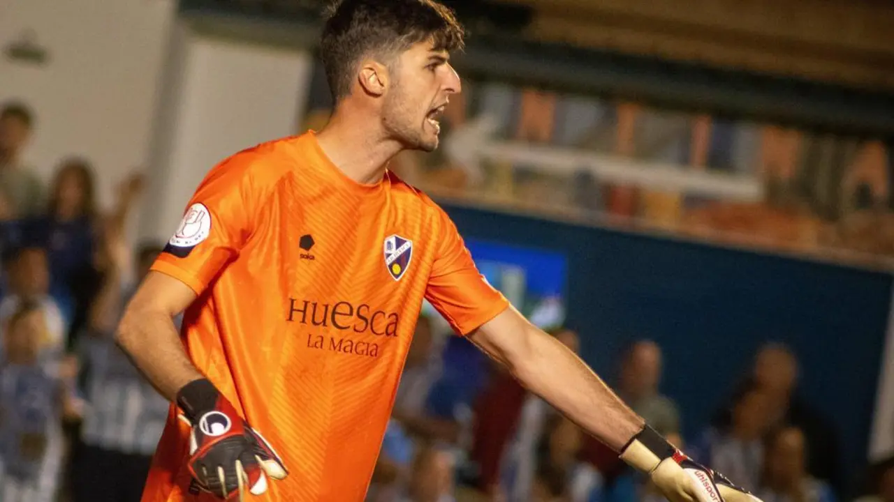 Juan P&eacute;rez, en su debut con el Huesca