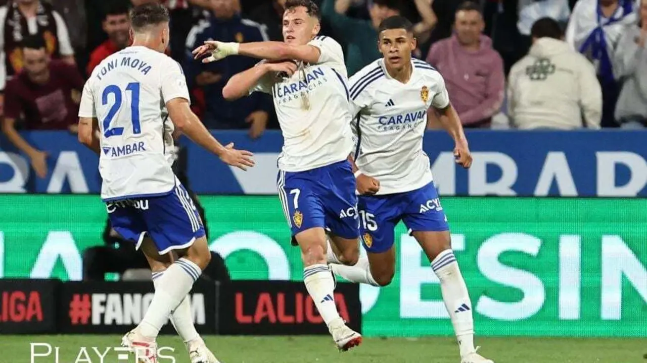 Germ&aacute;n Valera anota su primer gol con el Real Zaragoza. LALIGA HYPERMOTION.