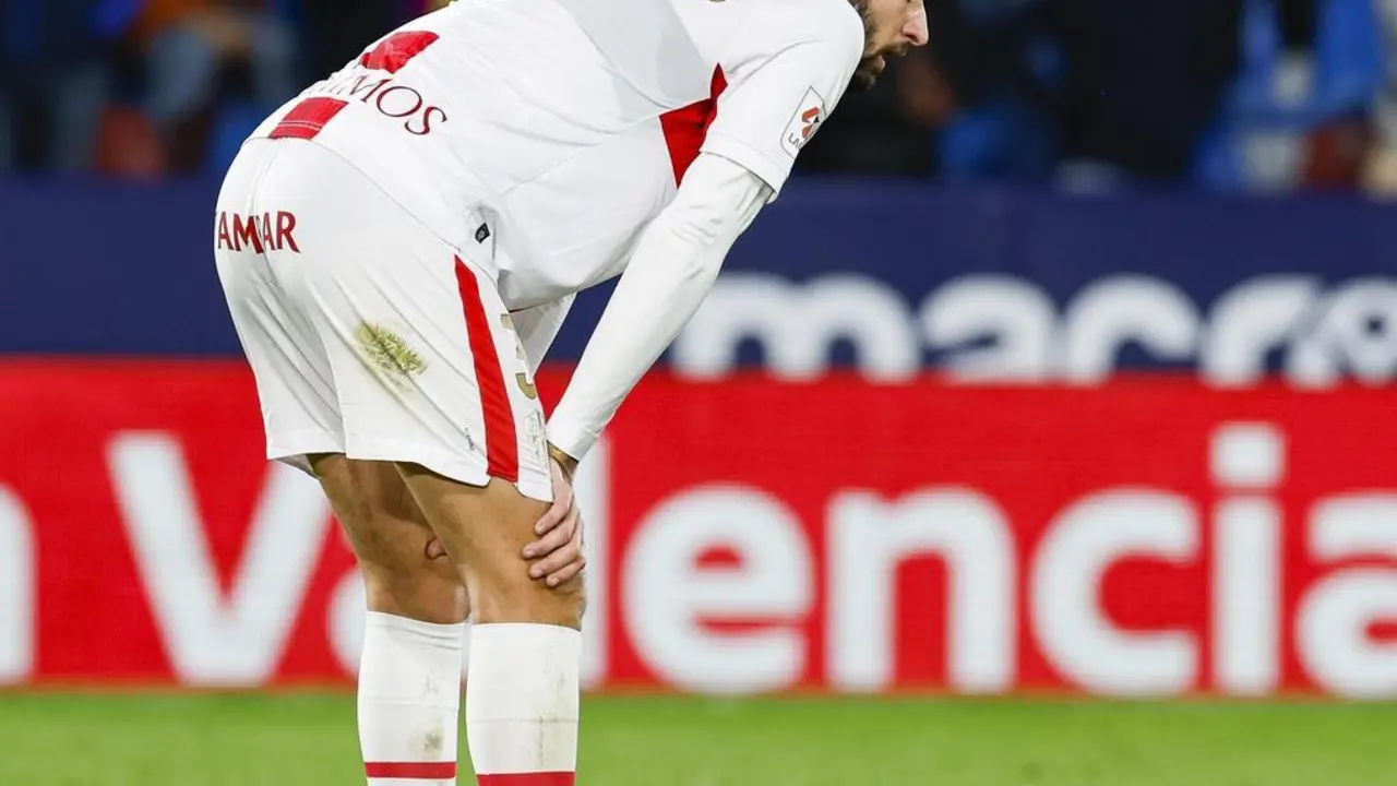 Martos se lamenta tras la &uacute;ltima derrota del Huesca