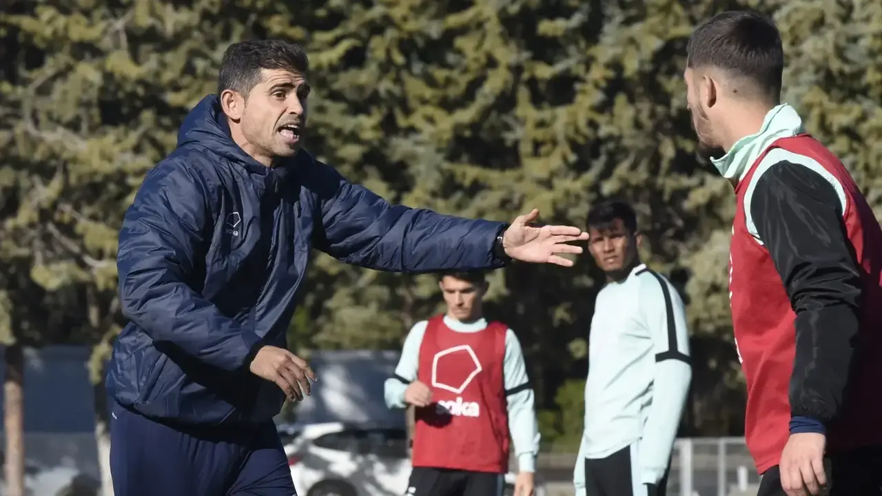 Antonio Hidalgo en la previa del partido frente al Cartagena