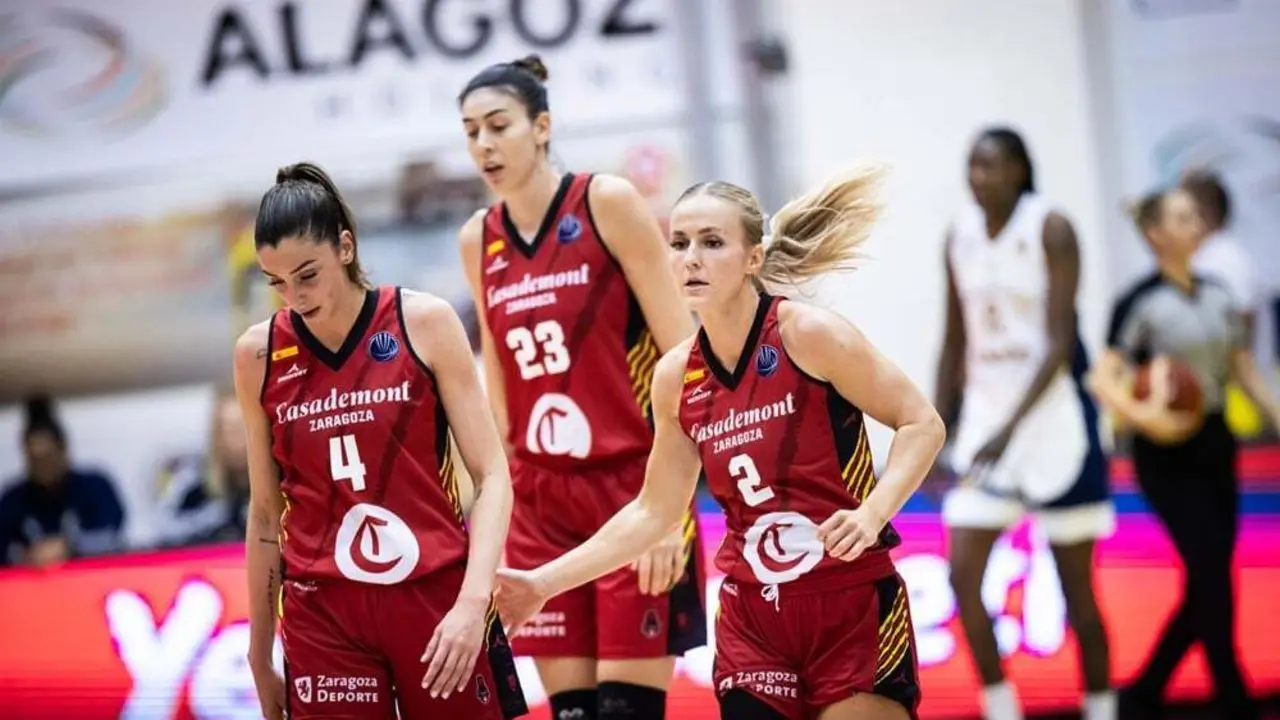 Mariona Ortiz, Holesinska y Serena Geldof | Foto: FIBA