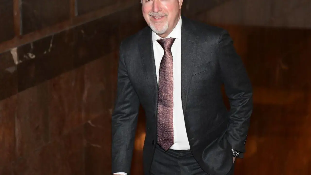 Jorge Mas Santos, en la firma del acuerdo para la construcci&oacute;n de La Nueva Romareda | Foto: Tino Gil / RZ