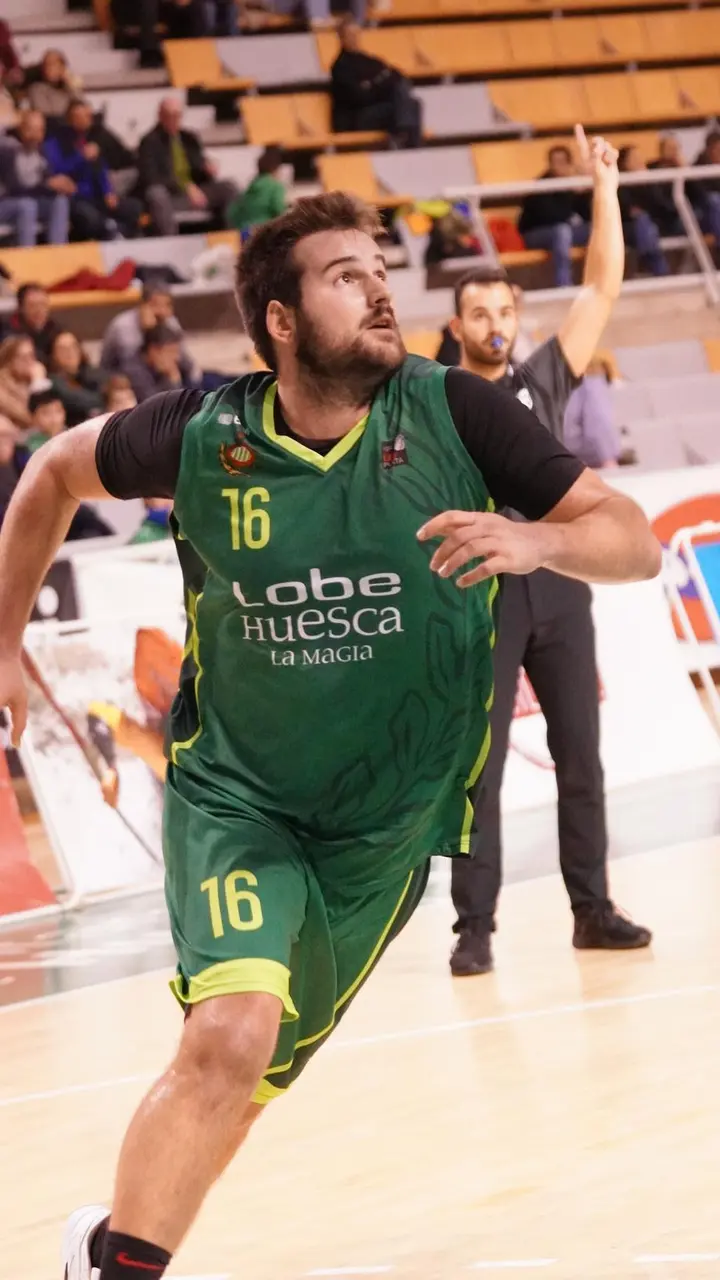 Jos&eacute; Malo durante un partido en el Palacio de los Deportes. Foto: CB Pe&ntilde;as