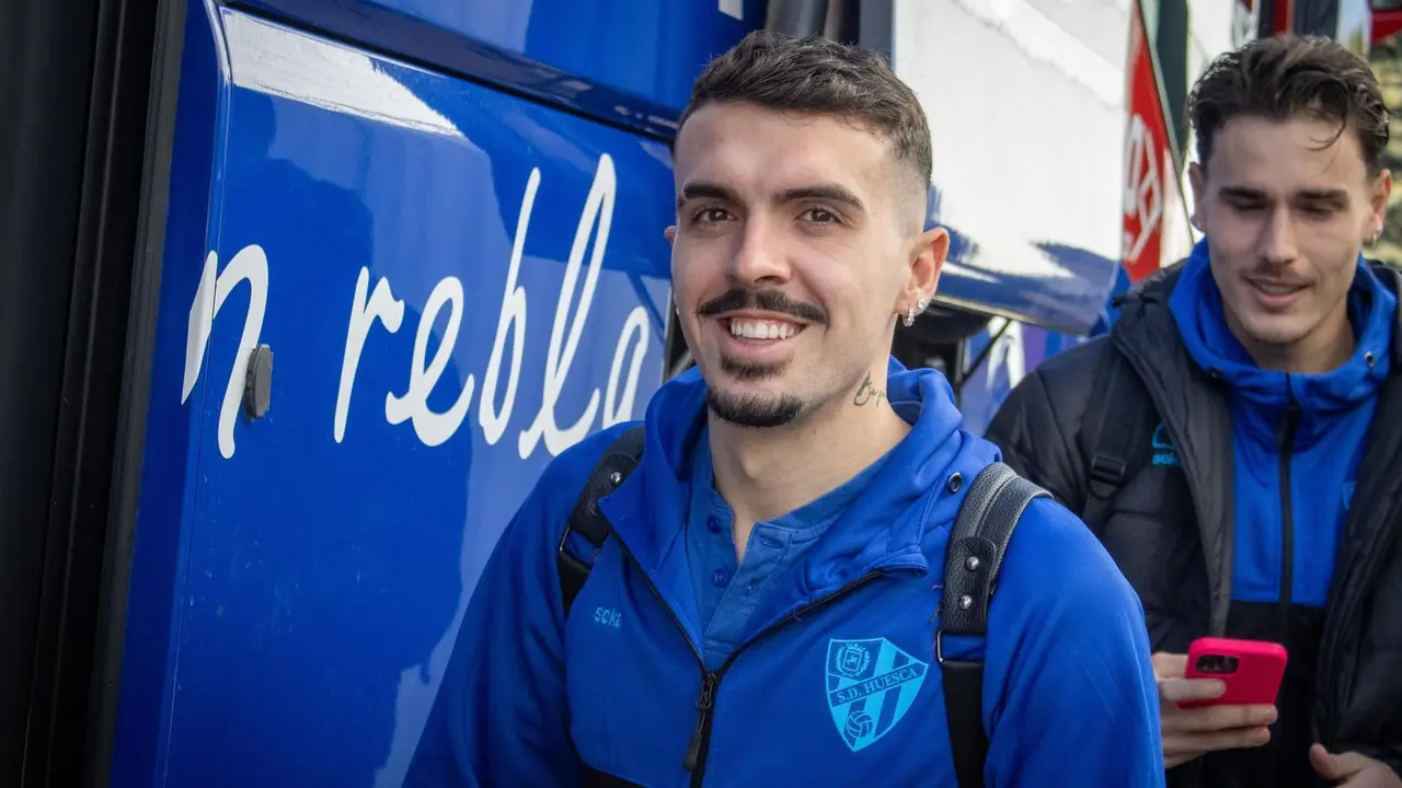 Joaqu&iacute;n y Hugo Vallejo antes de un viaje con el Huesca