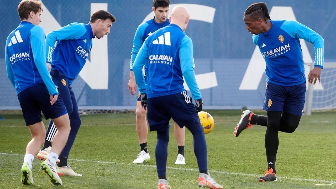 El Real Zaragoza se mide al Andorra en La Romareda | Foto: Tino Gil / RZ