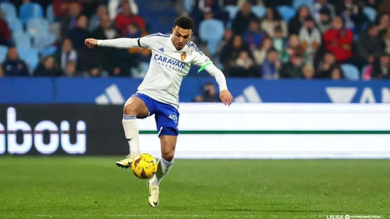 Akim Zedadka hizo su debut con el Real Zaragoza este lunes | Foto: LaLiga