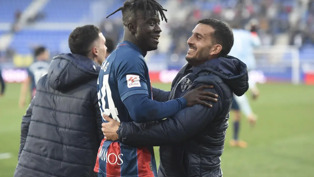 Joaqu&iacute;n, Obeng y Elady, el posible tridente del Huesca en Elda. Foto: LaLiga