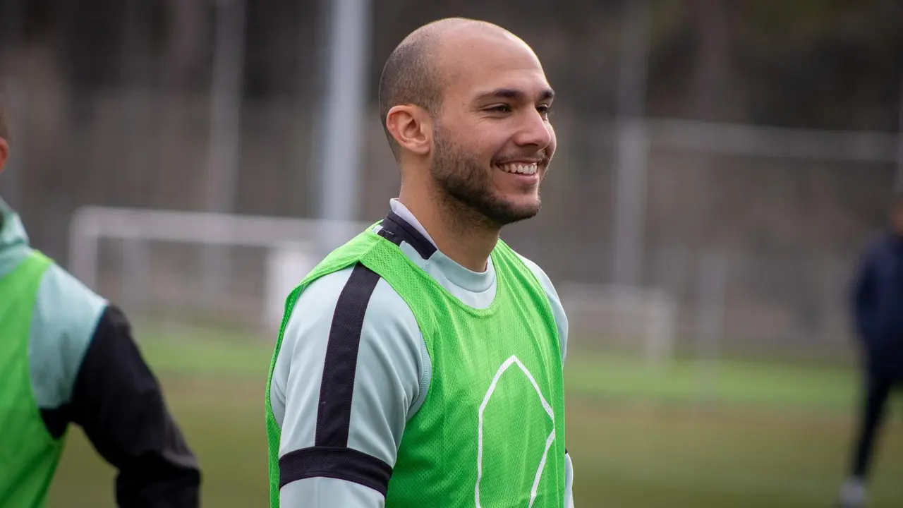 Jeremy Blasco en un entrenamiento con el Huesca de la temporada 23-24