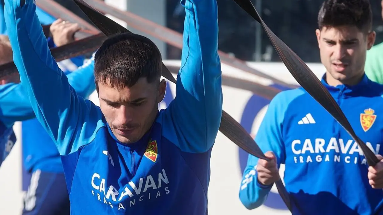 El Real Zaragoza se mide al Valladolid en la &uacute;ltima bala de Julio Vel&aacute;zquez en su banquillo | Foto: Tino Gil / RZ