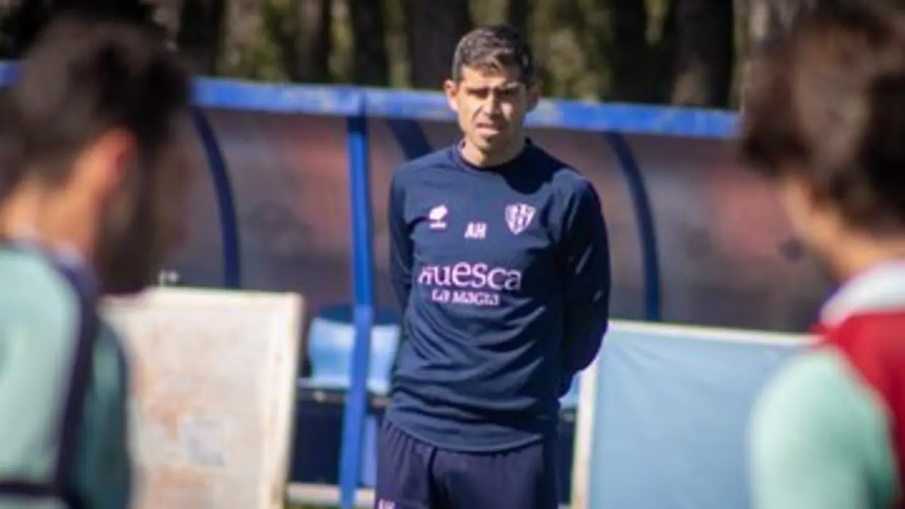 Antonio Hidalgo, en la temporada 23-24. Foto: Twitter SD Huesca