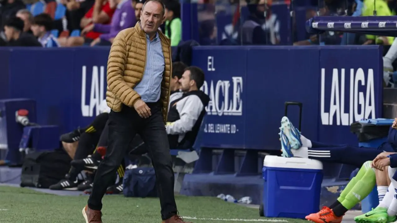 V&iacute;ctor Fern&aacute;ndez, el h&eacute;roe del pasado, ser&aacute; el gu&iacute;a del futuro | Foto: LaLiga