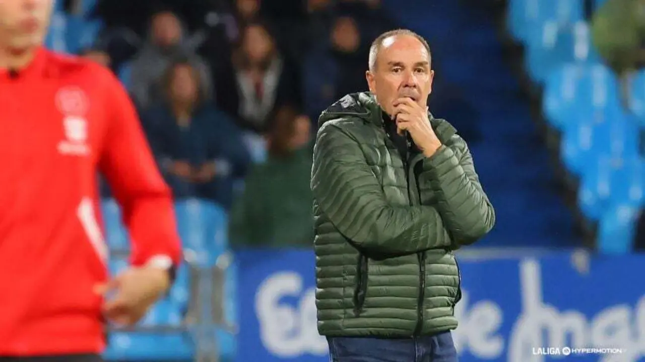 V&iacute;ctor Fern&aacute;ndez en La Romareda | Foto: LALIGA Hypermotion