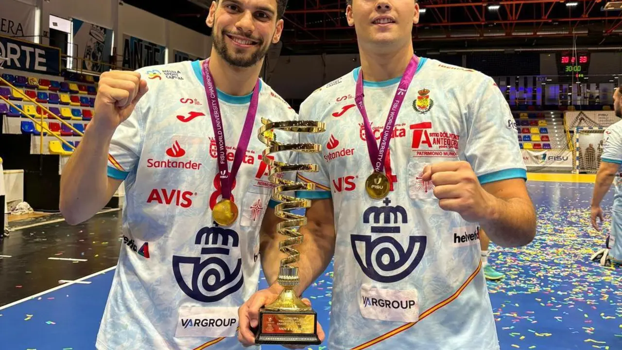 Miguel Malo y Artur Parera, compa&ntilde;eros en la selecci&oacute;n universitaria y en el Bada Huesca. Foto: Cedida