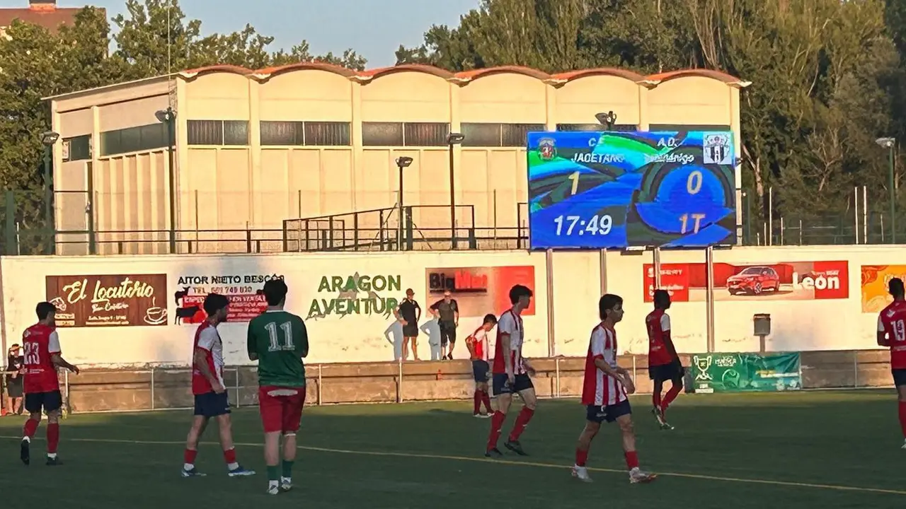 Imagen del Jacetano Sabi&ntilde;&aacute;nigo cuando los locales dominaban en el marcador. Foto: Cedida