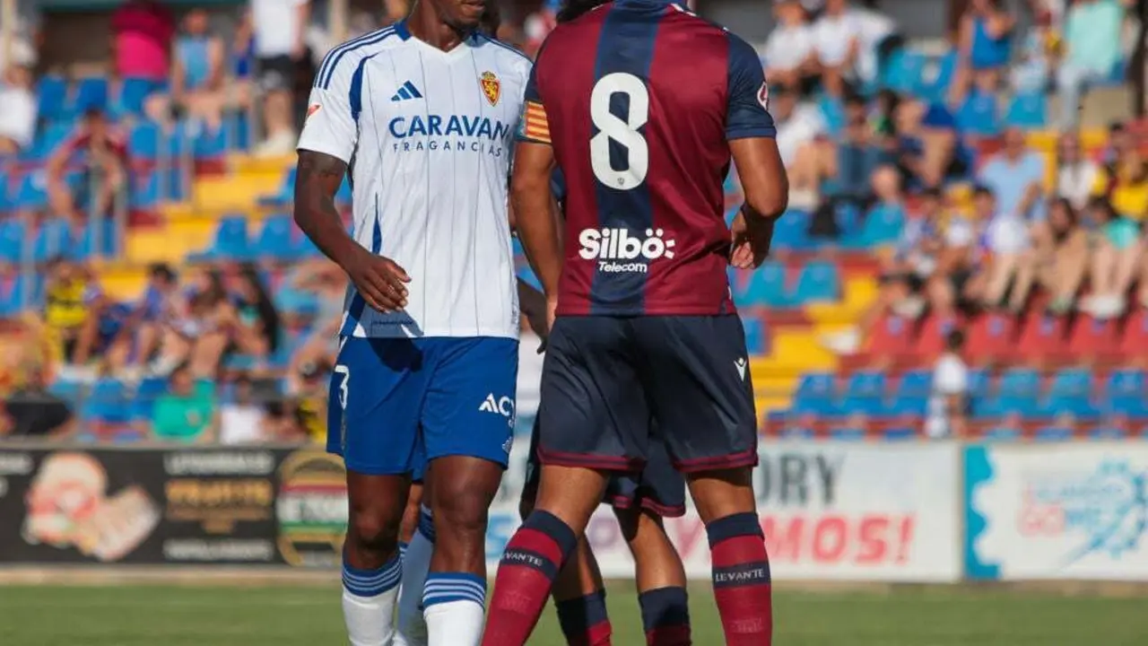 Jair Amador en Teruel, en una de sus &uacute;ltimas actuaciones con el Real Zaragoza | Foto: SportArag&oacute;n / Almudena Sope&ntilde;a (@petitealmu)