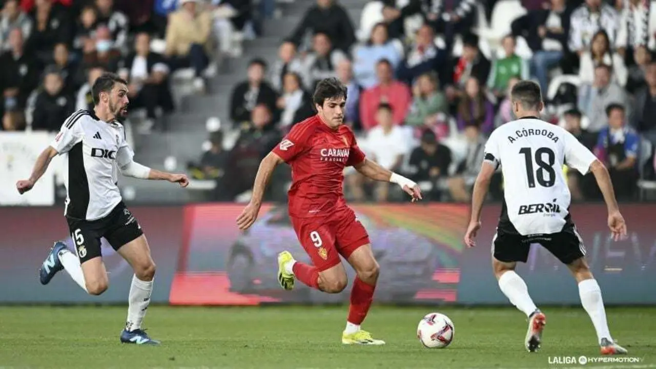 Iv&aacute;n Az&oacute;n, en el partido ante el Burgos en El Plant&iacute;o | Foto: LaLiga