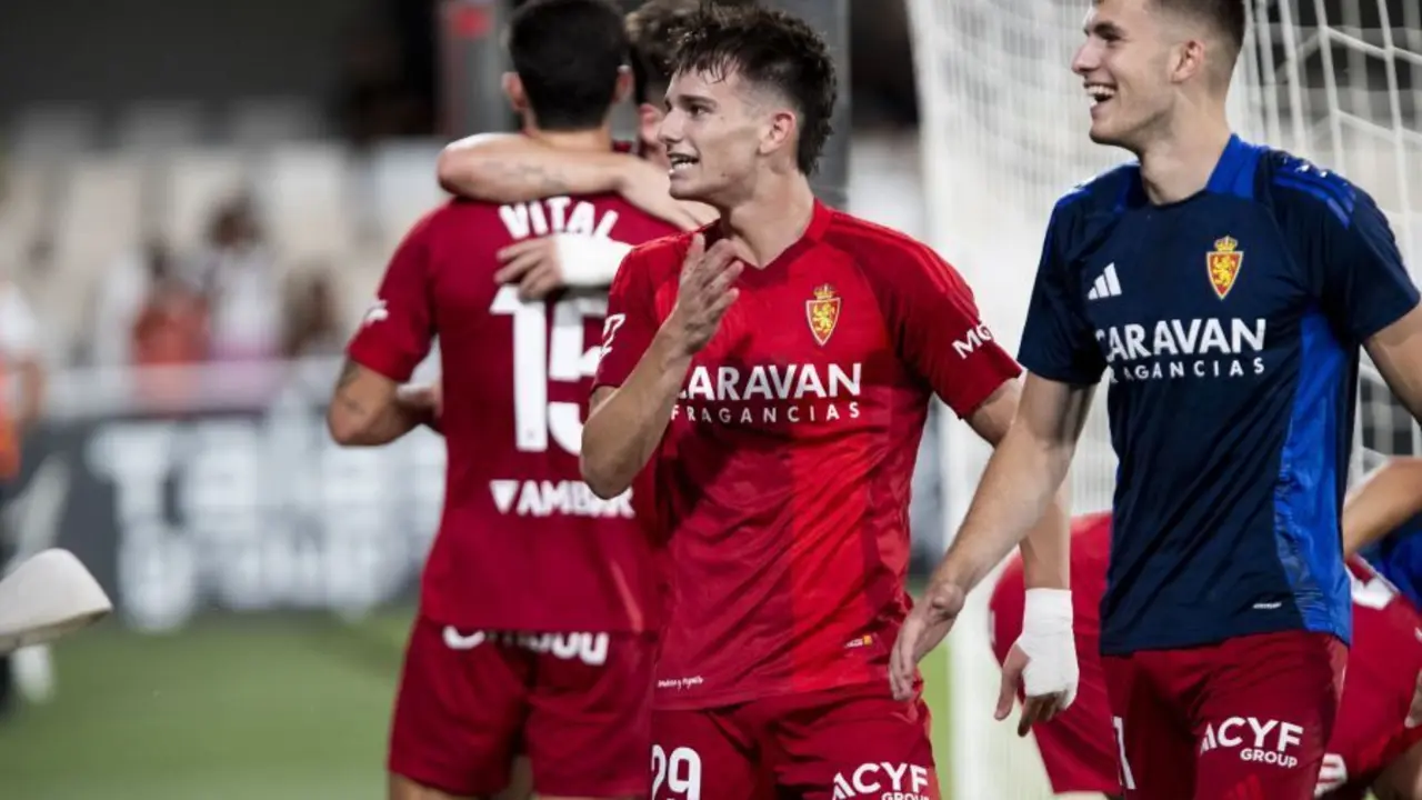 Pau Sans celebrando su gol ante el Cartagena | Foto: LaLiga