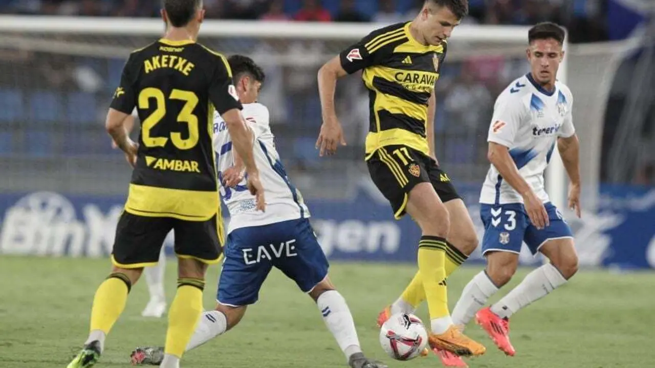 Bazdar anot&oacute; un doblete para darle la victoria al Real Zaragoza| Foto: LaLiga
