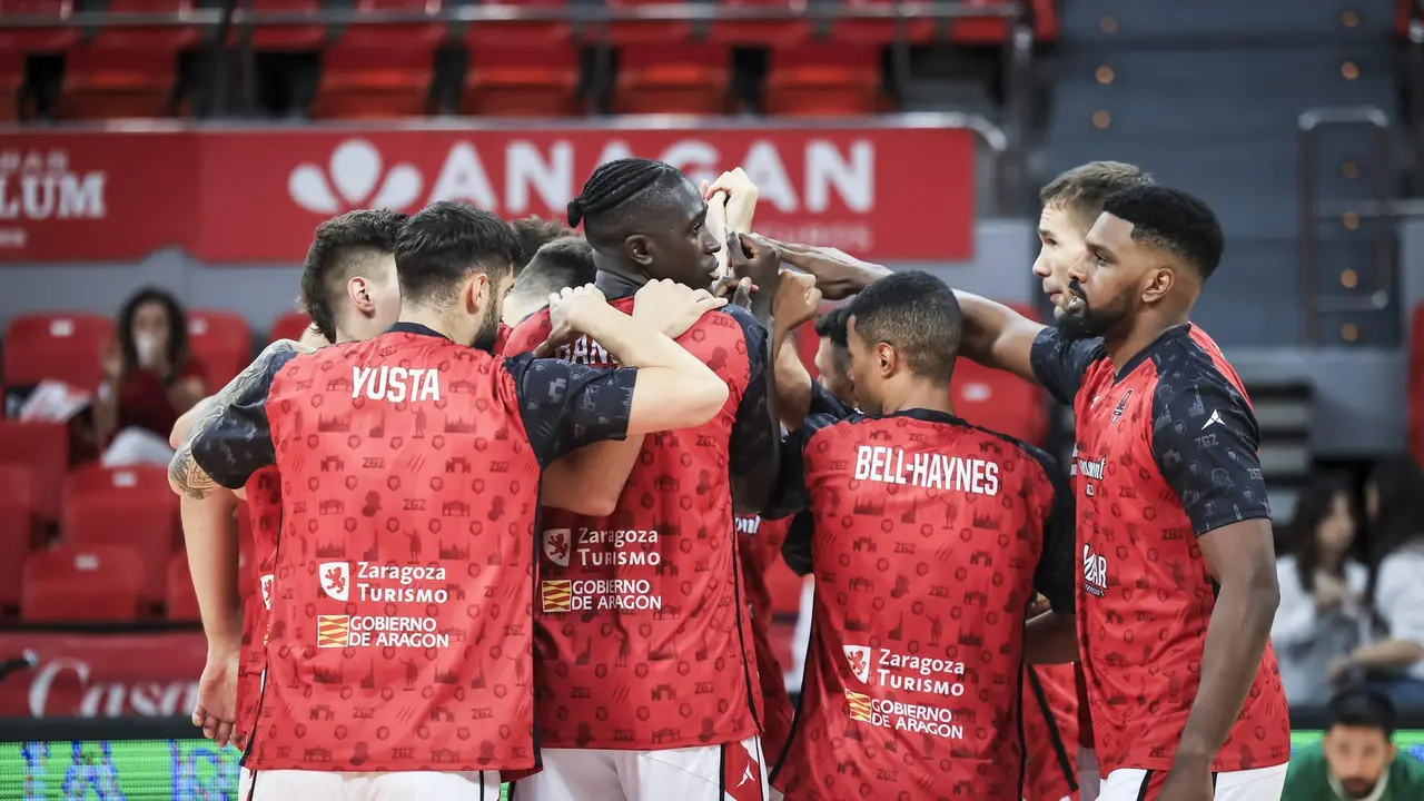 Pi&ntilde;a antes del encuentro frente al Bursaspor. Fotograf&iacute;a: Casademont Zaragoza