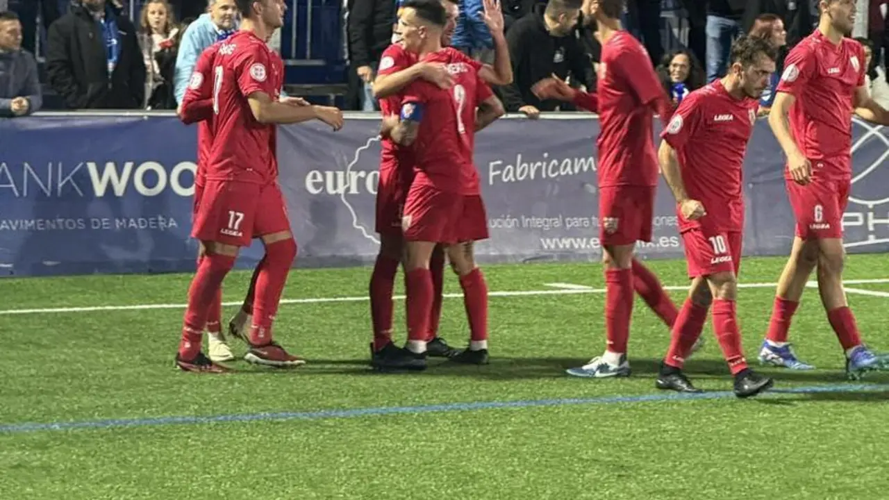 El Utebo, celebrando uno de sus cuatro goles al Izarra. Fotograf&iacute;a: X del Utebo FC.