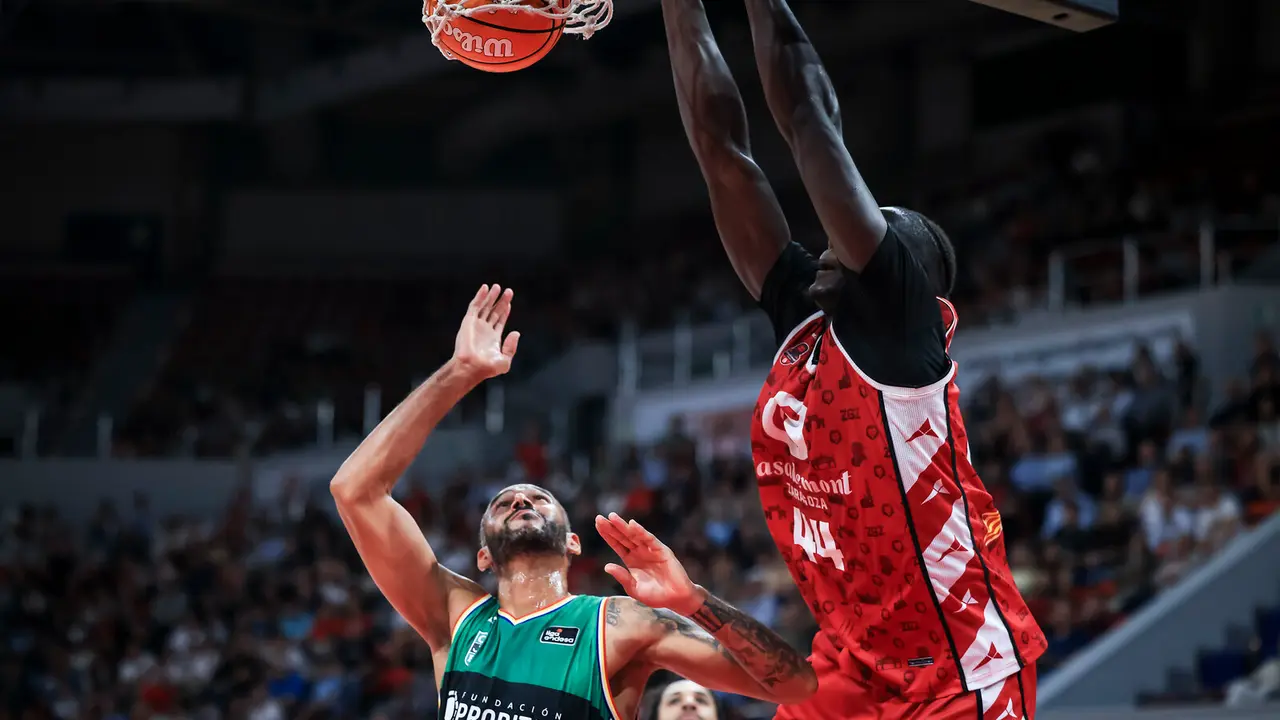 Jilson Bango est&aacute; siendo uno de los nombres propios de la ACB en estas primeras jornadas. Foto: Casademont Zaragoza. 