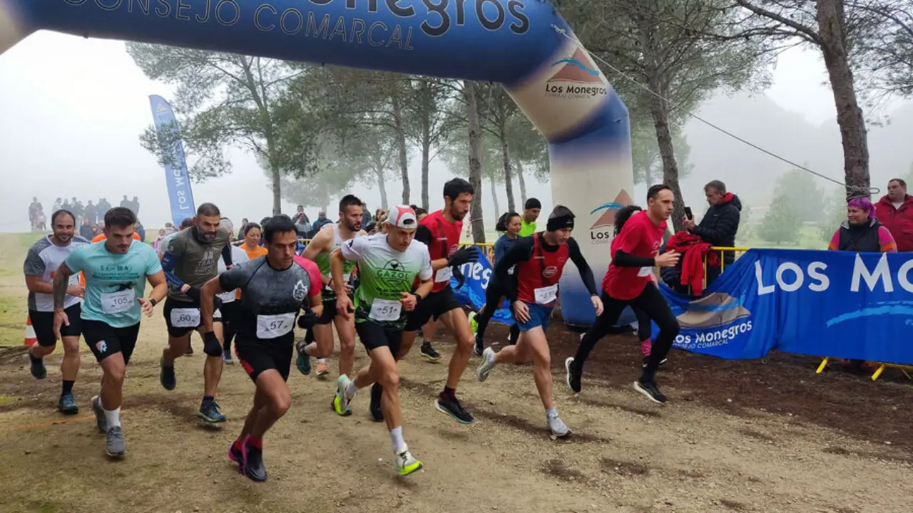 Salida de la prueba absoluta del Cross de Lanaja 2024