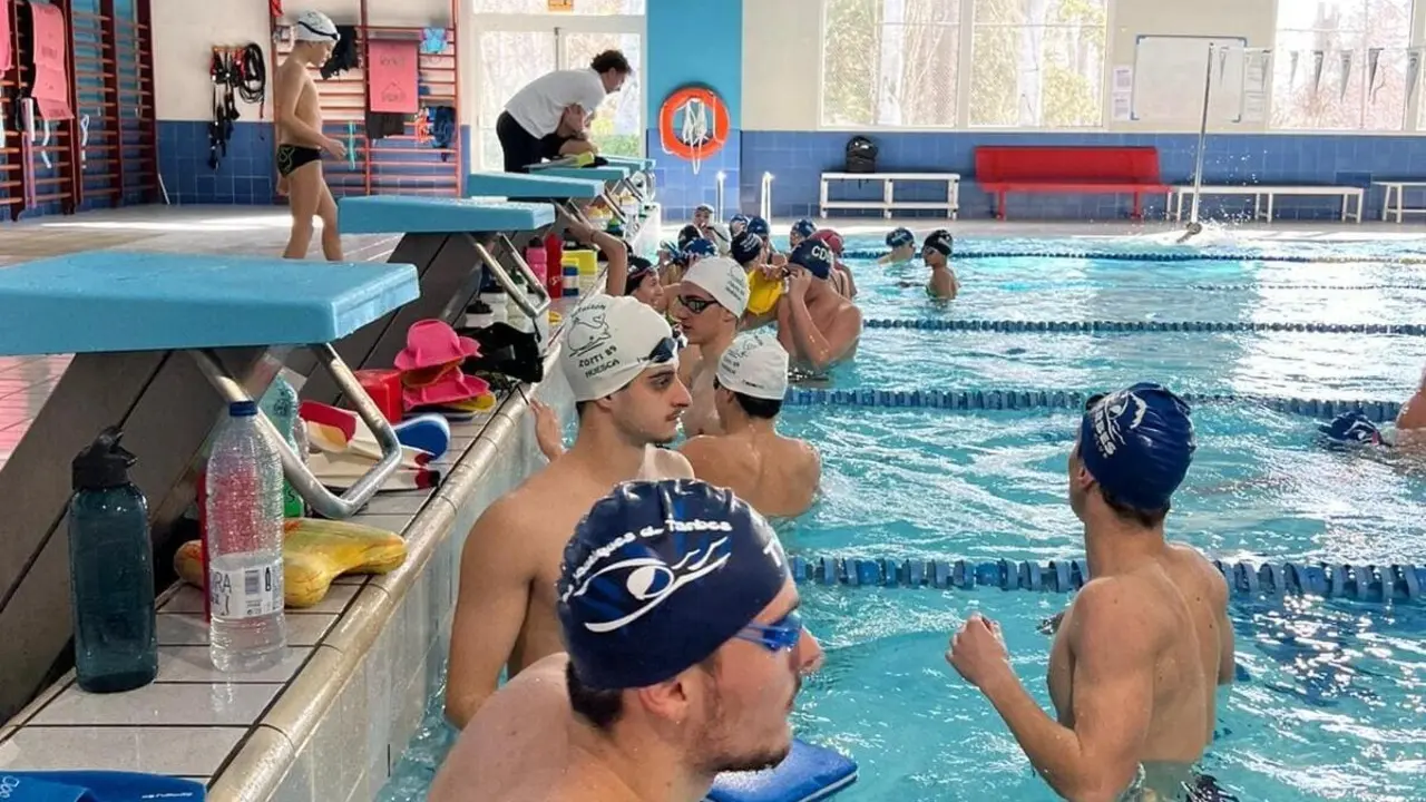 Ambiente en la piscina durante las actividades del fin de semana. Foto: Zoiti